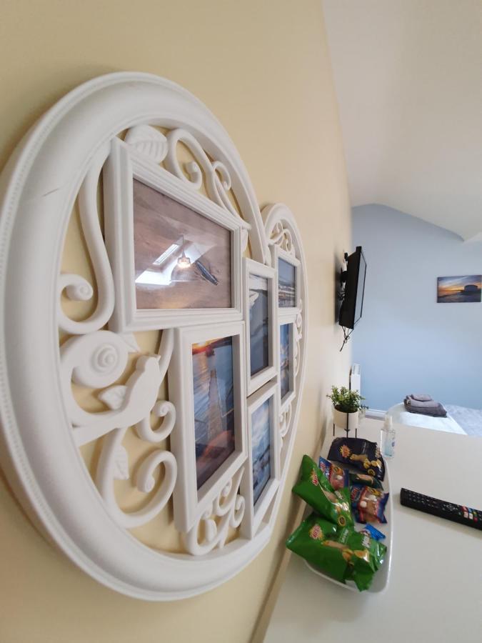 Main Street House Apartment Portrush Bagian luar foto