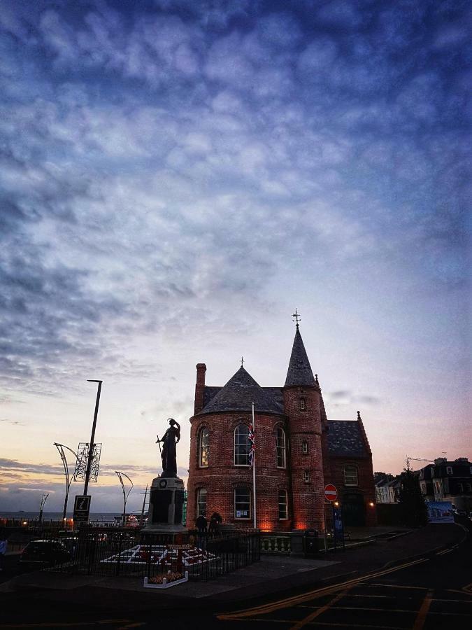 Main Street House Apartment Portrush Bagian luar foto